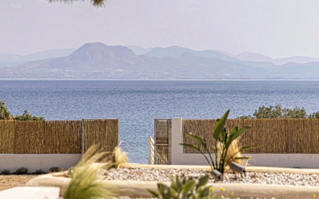 Aura Loutraki Villa