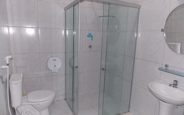 Praia dos Amores Hostel