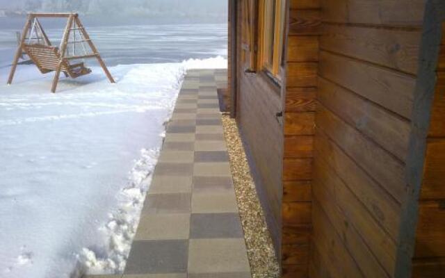 Paradise Lodge