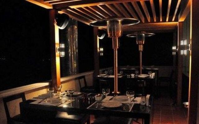 Murex Hotel