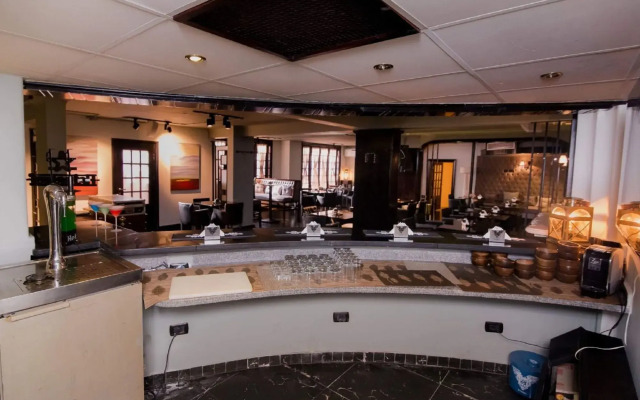 Africana Hotel & Spa