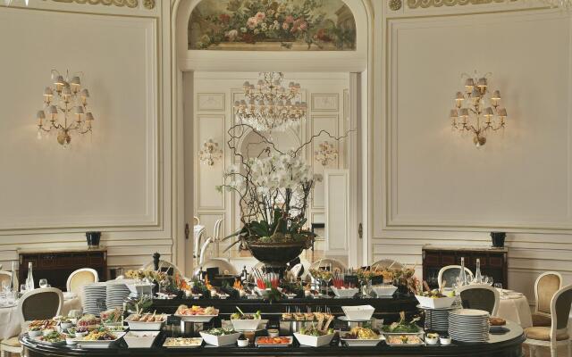 InterContinental Chantilly Chateau Mont Royal by IHG