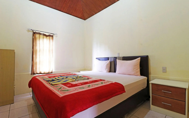 Tuk Tuk Timbul Bungalows by ZUZU