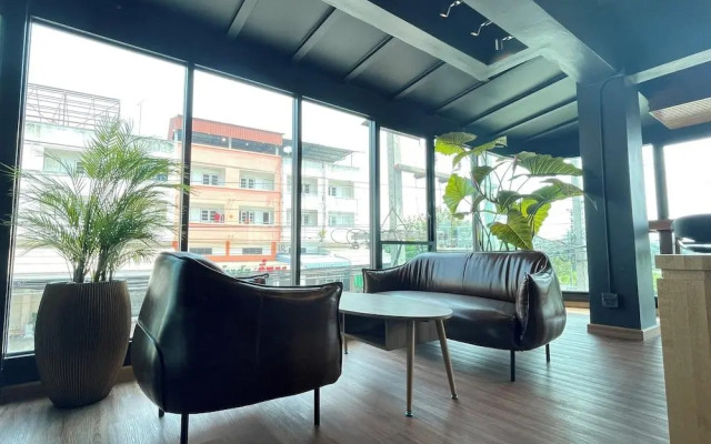 The Bedrooms Maeklong Service Apartment