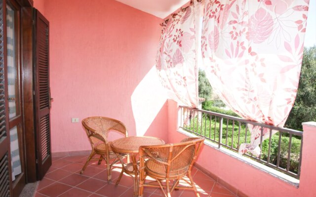 San Teodoro Centro Apartments