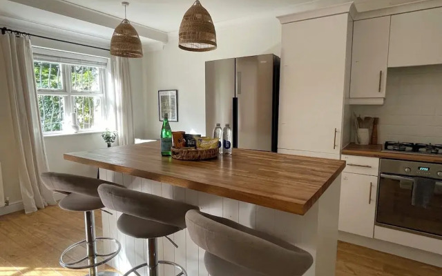 Cozy Manchester Hideaway With 2 Bedrooms