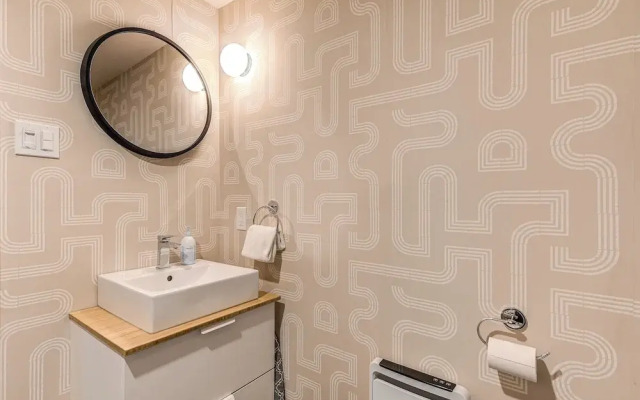 Quebec City 2 Bedroom Treasure