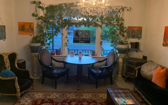 The Starry Night Inn