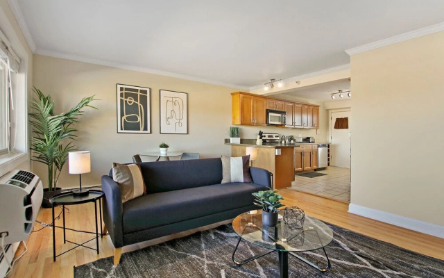 Charming 1BR Apt in Arlington Heights