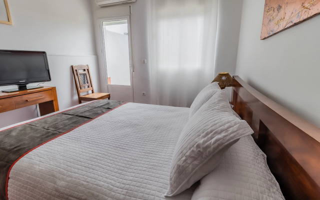 Hotel Las Errizas by Vivere Stays