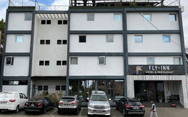 Fly Inn Madagascar Hotel