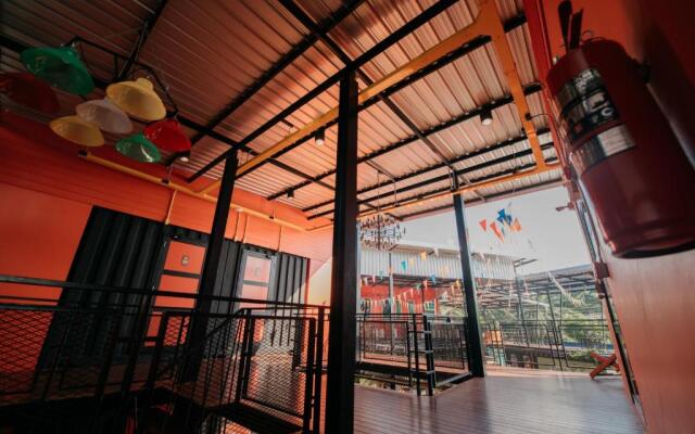 Kipbox hotel trang