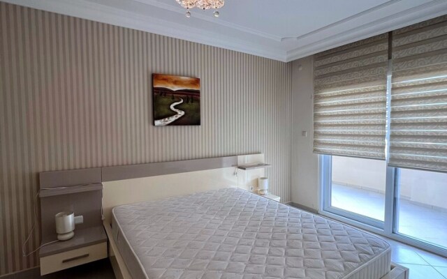 Luxury 2 Bedroom With Pool 300 Meters to the sea