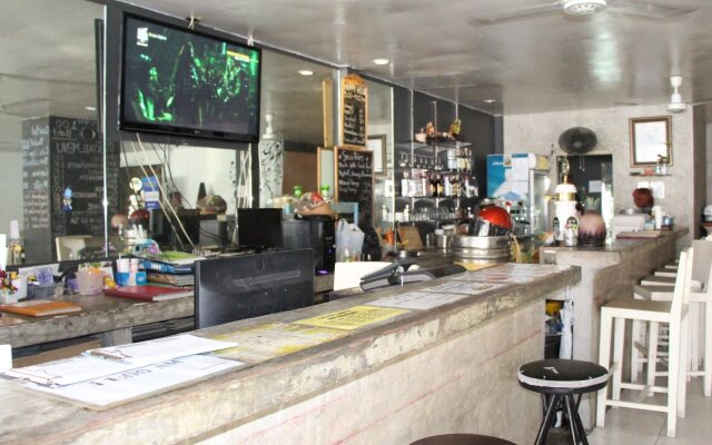 OYO 1054 Phuket Backpacker Hostel
