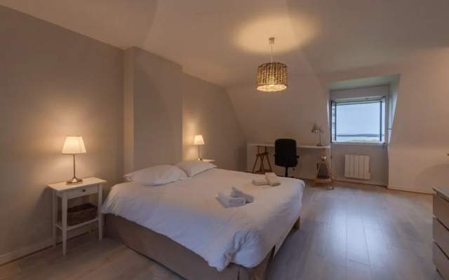 House in Ploudalmezeau With Garden & Terrace