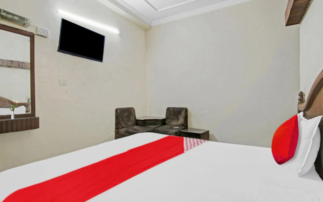 Flagship 70147 Hotel Br International