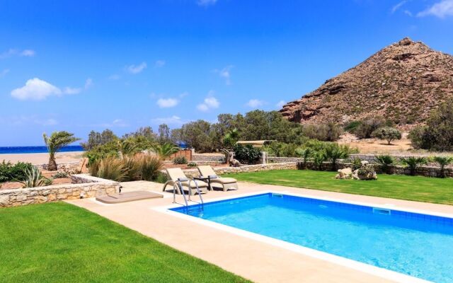 Muses Beach Villas - Urania