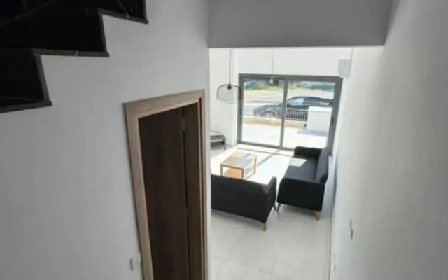 Cozy 3 Bedroom Villa Close to the Beach