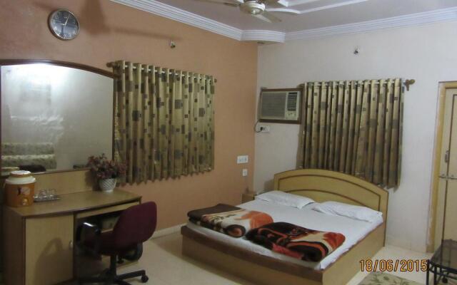 Hotel Decent Somnath