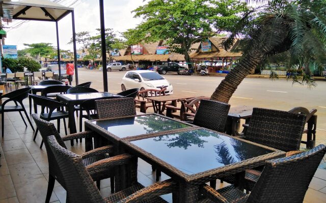 Pimpimarn Beach Hotel