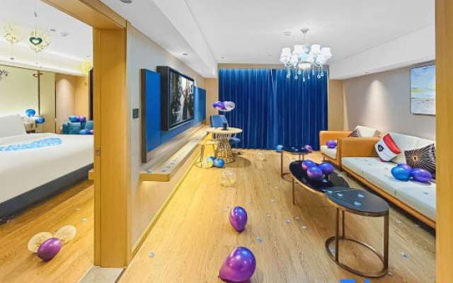Zhaotong Kyriad Marvelous Hotel (Ancient City Financial Center Branch)