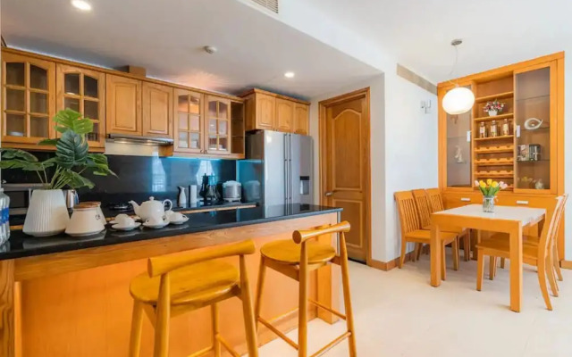 Emerald Pavillon Suites Saigon