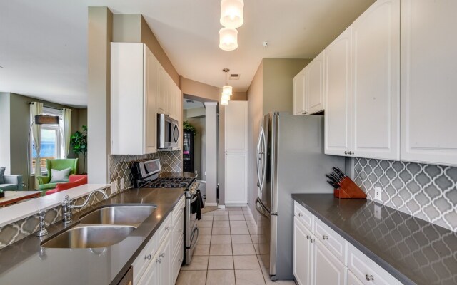 Emerald City Waterfront Retreat - Two Bedroom Condo