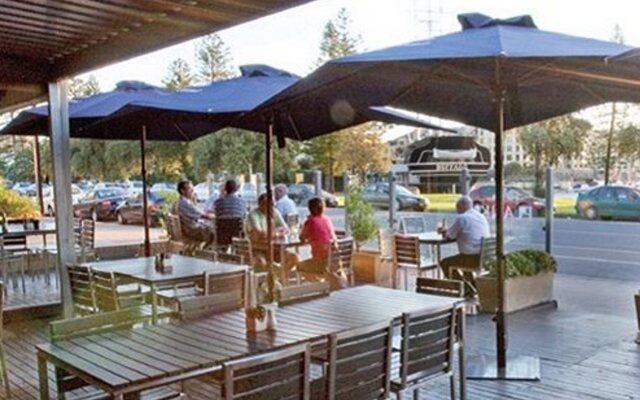Haven Marina Motel
