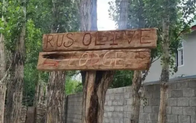 Rus Olive Lodge