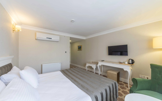 Kunlun Kensington Hotel