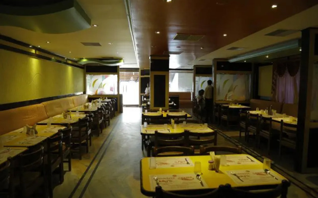 Hotel Gayathri Grand by OYO Rooms