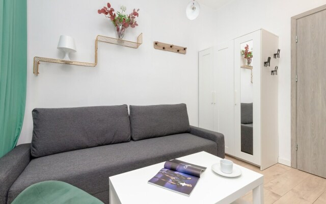 Bright Studio With Balkony by Renters
