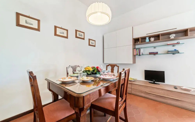 Vietri sul Mare Roomy Flat with Parking