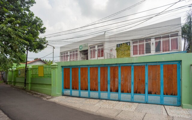 Urbanview My Home Ciracas by RedDoorz