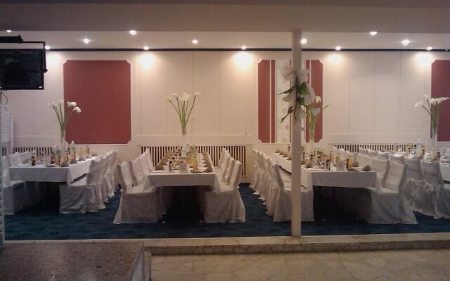 IHS Hotel