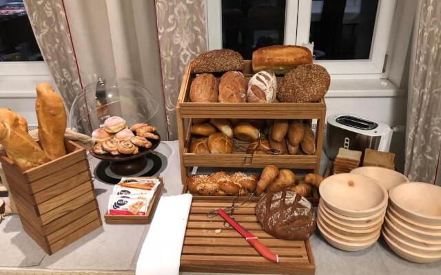 Goldener Adler Wattens