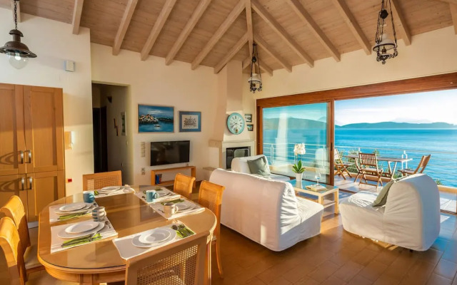 Iris Villas Lefkada - Karavi Villa