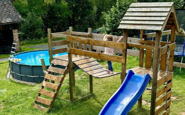 Villa in Rudnik With Private hot tub