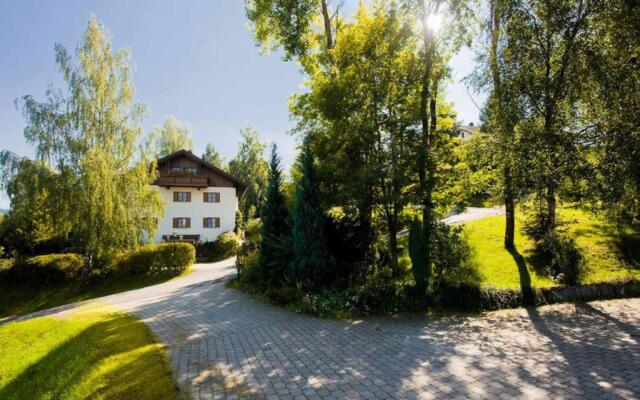 Ferienwohnungen Haus "Wildschütz"