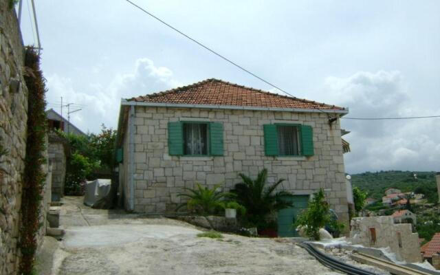 Apartments Kat - 80 m from beach