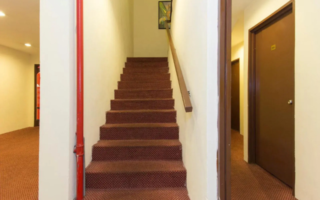 OYO 277 Hotel Shangg