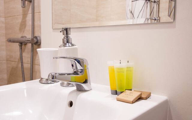 Powisle Riverside Apartment