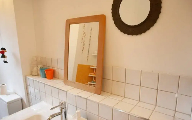 Spacious 3 Bedroom Georgian House in Bristol