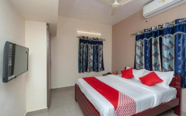 OYO 25021 Rajam Residency
