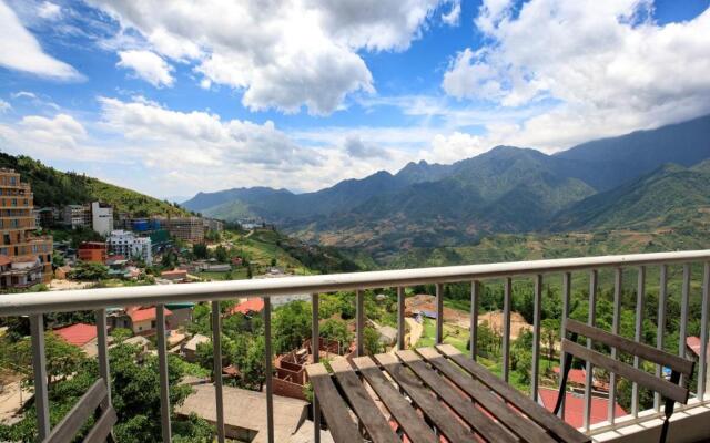 Phuong Nam Mountain View Hotel