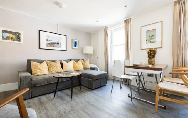Modern Duplex Near Oxford Street