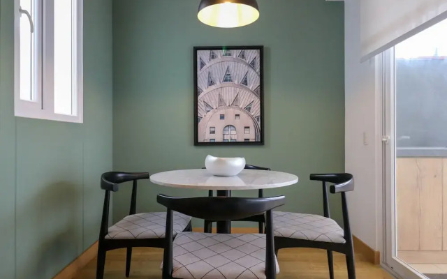 Elegant 3BR Duplex With Balcony in Miraflores