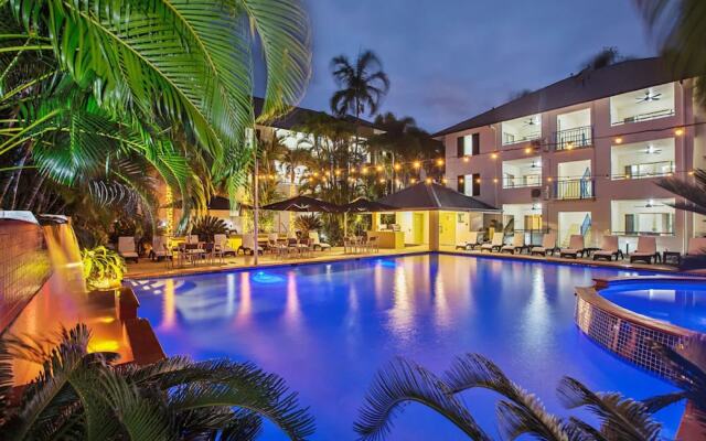 Central Plaza Port Douglas Apartments