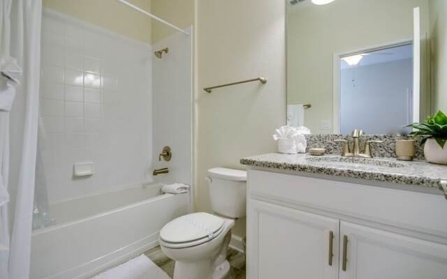 8 Bedrooms/ Champions Gate Home