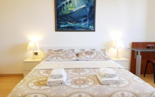 Apartment In Icici With Seaview Terrace Air Condition Wifi